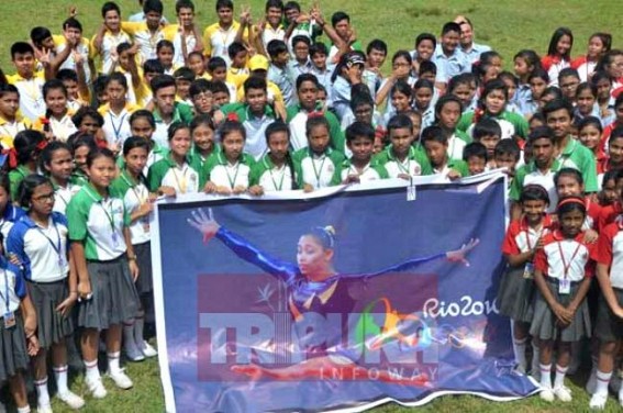 Tripura school students wish ‘good luck’ to Dipa Karmakar Tripura school students wish ‘good luck’ to Dipa Karmakar